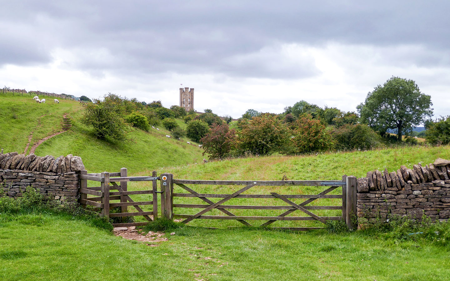 Walks to the Broadway Tower in the Cotswolds