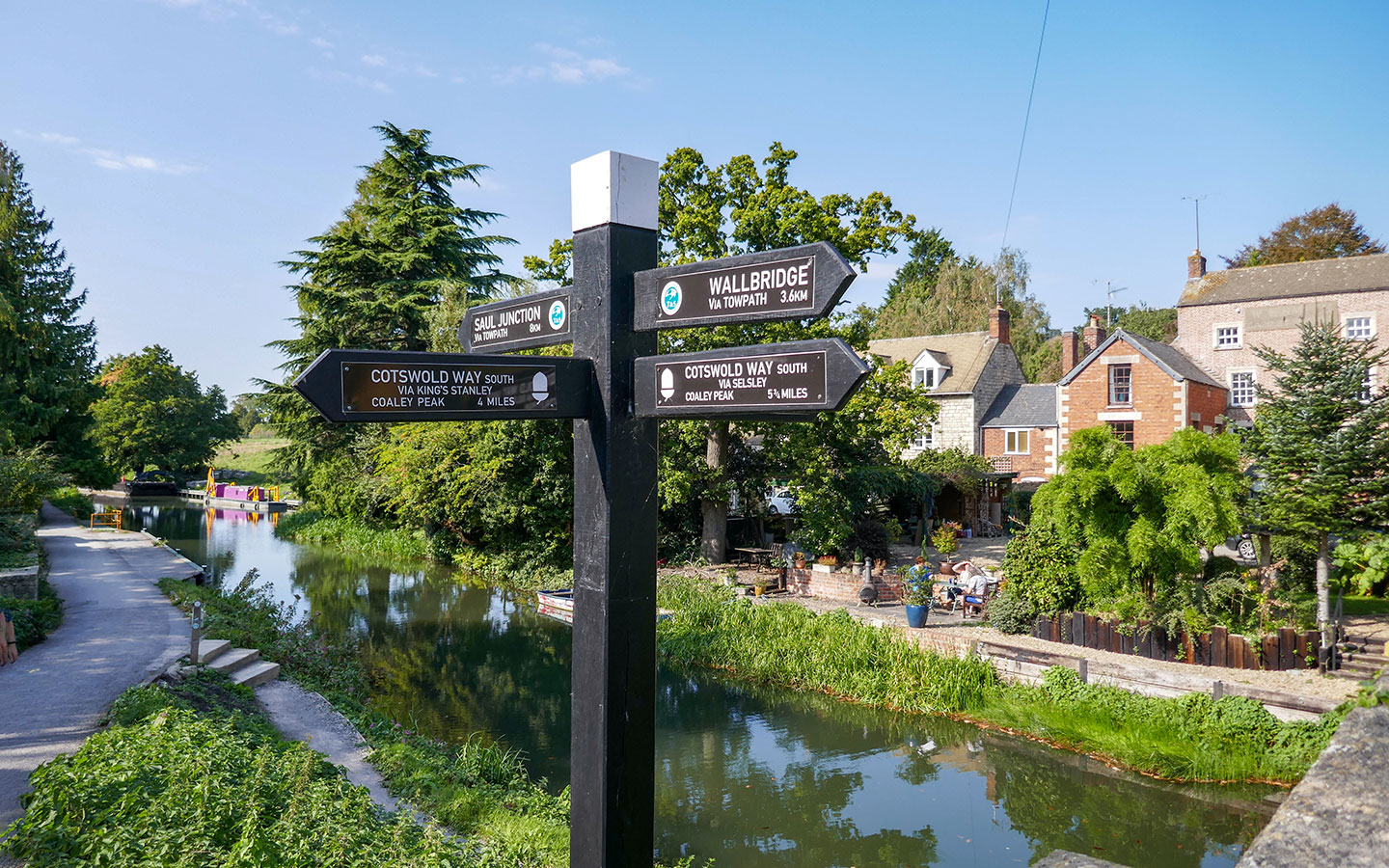 The Stroudwater Navigation canal passing through the edge of Stonehouse 