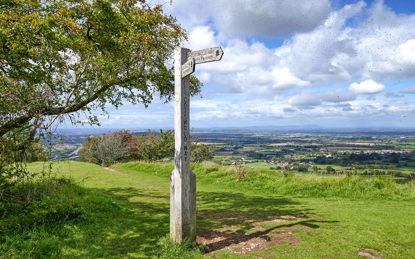 Walking the Cotswold Way in the Cotswolds in September