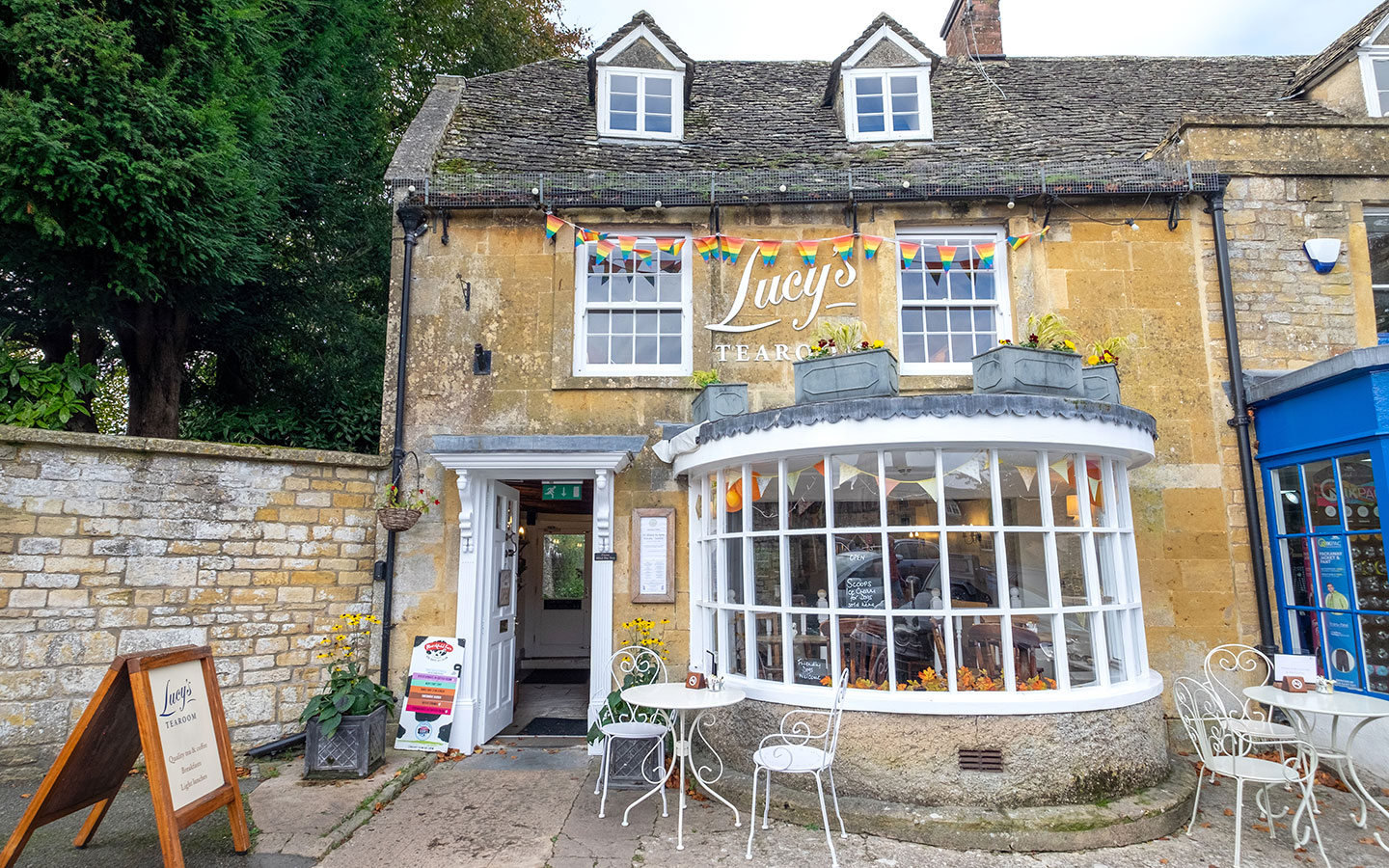 Lucy's Tearoom cafe and accommodation in Stow-on-the-Wold