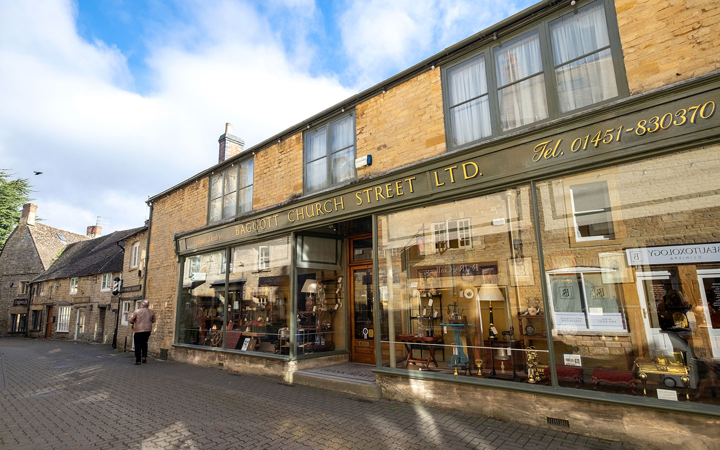 Antique shops in Stow-on-the-Wold