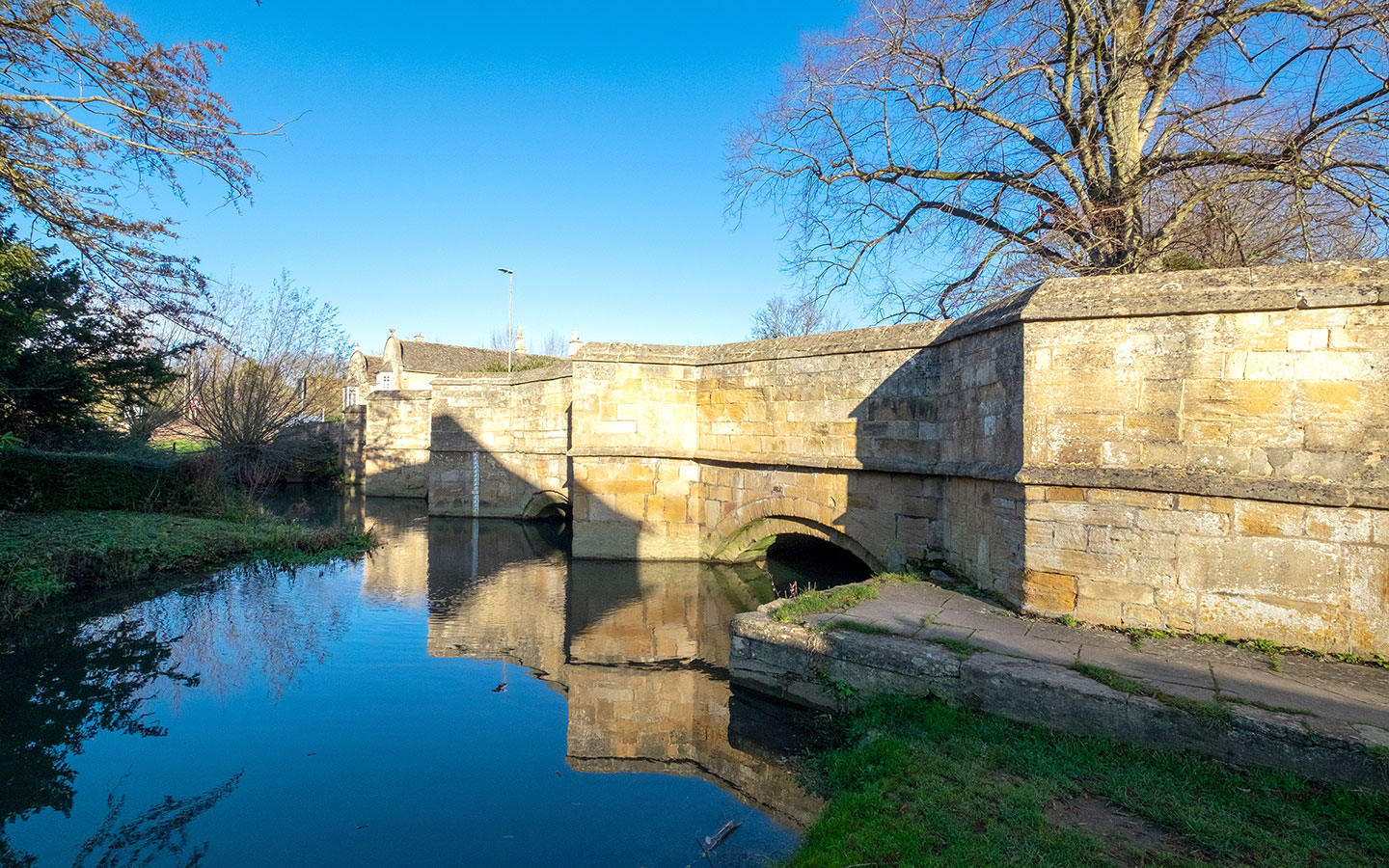 Bridge over the River Windrush in Burford