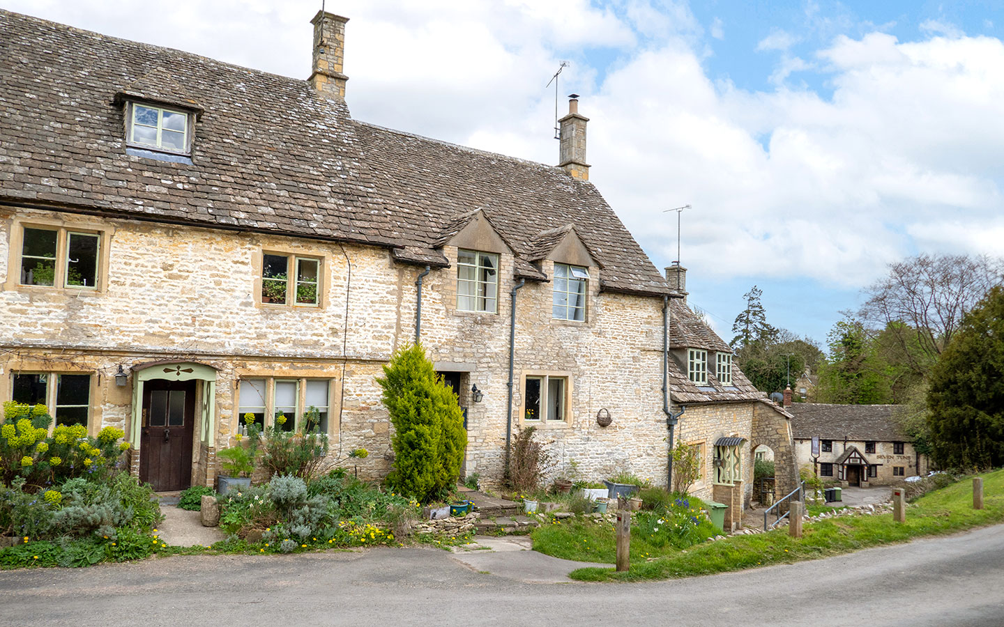 The lesser-known village of Chedworth in the Cotswolds in July