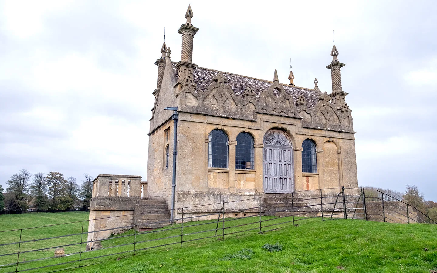 The East Banqueting Hall at the ruined Old Campden House