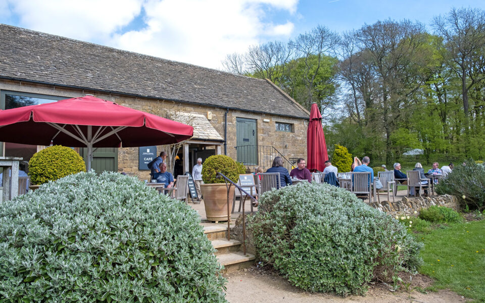 visiting-the-broadway-tower-cotswolds-everything-you-need-to-know