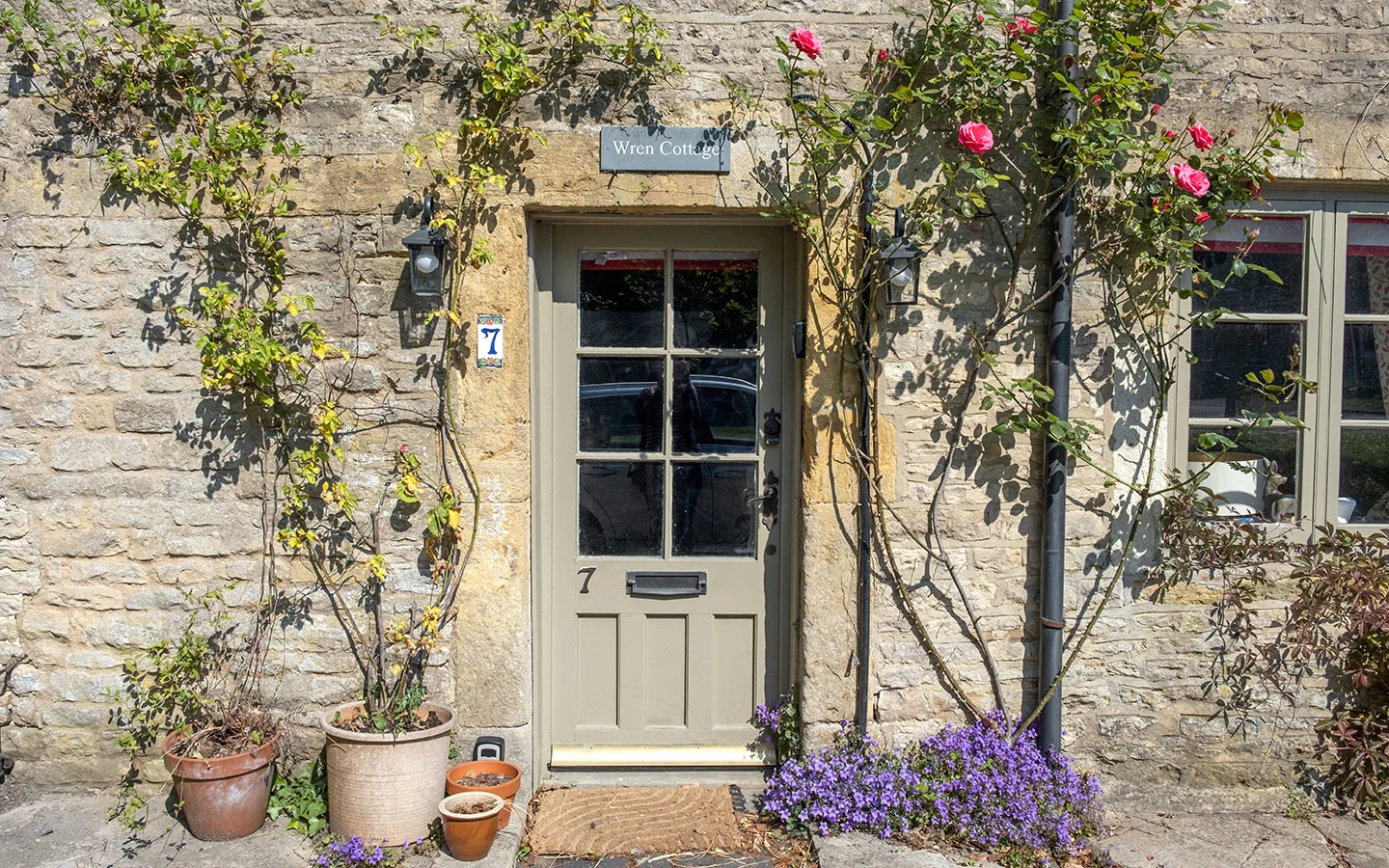 Cotswold stone cottage in Stow-on-the-Wold