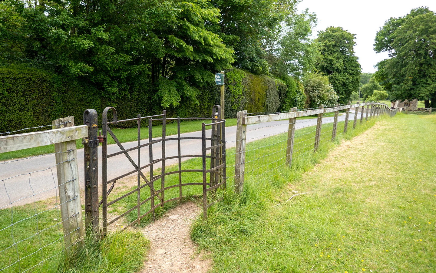 Gate onto the Abbotswood Estate driveway