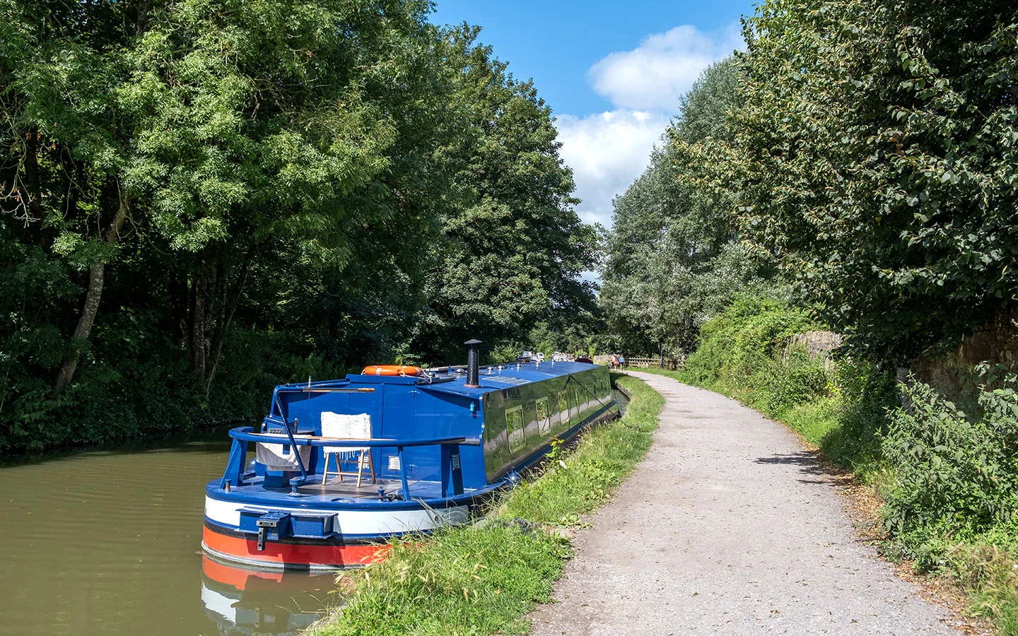 Walks along the Kennet and Avon Canal 