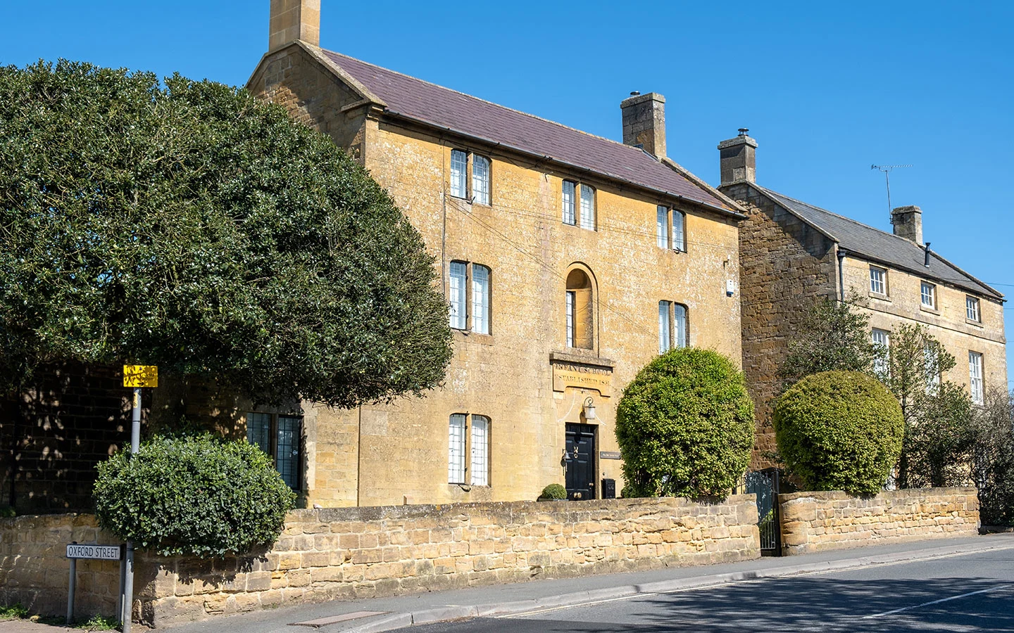 Former school building in Moreton-in-Marsh