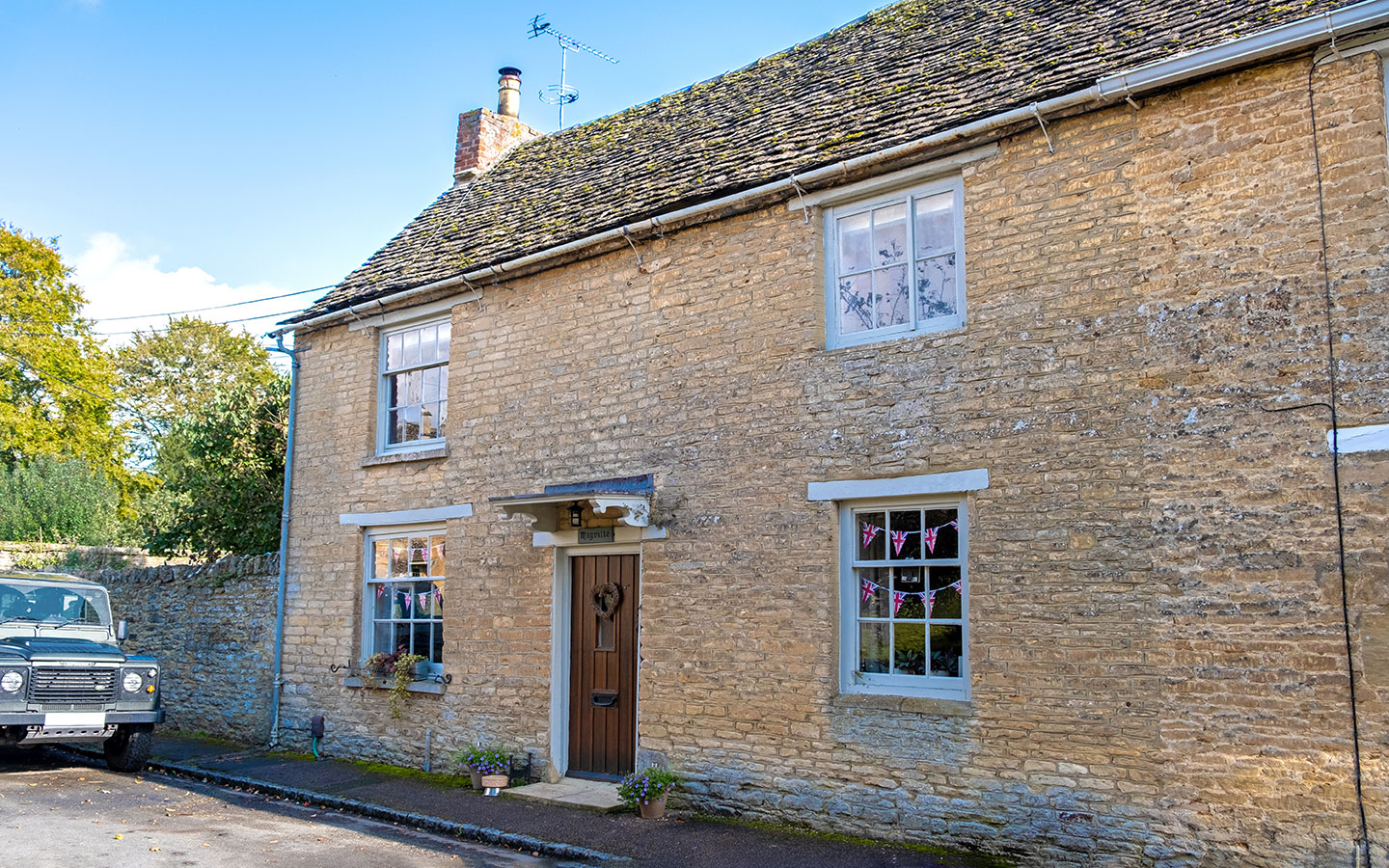 The house in Bampton which became The Grantham Arms