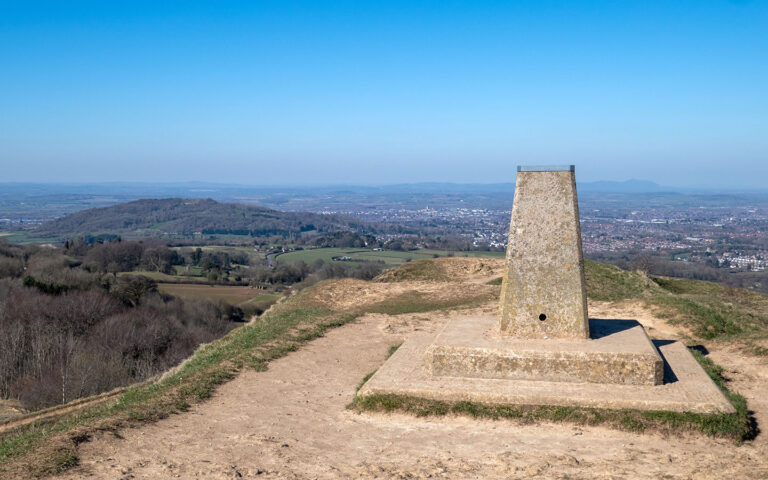 Painswick to Painswick Beacon walk in the Cotswolds (4.4 miles circular)