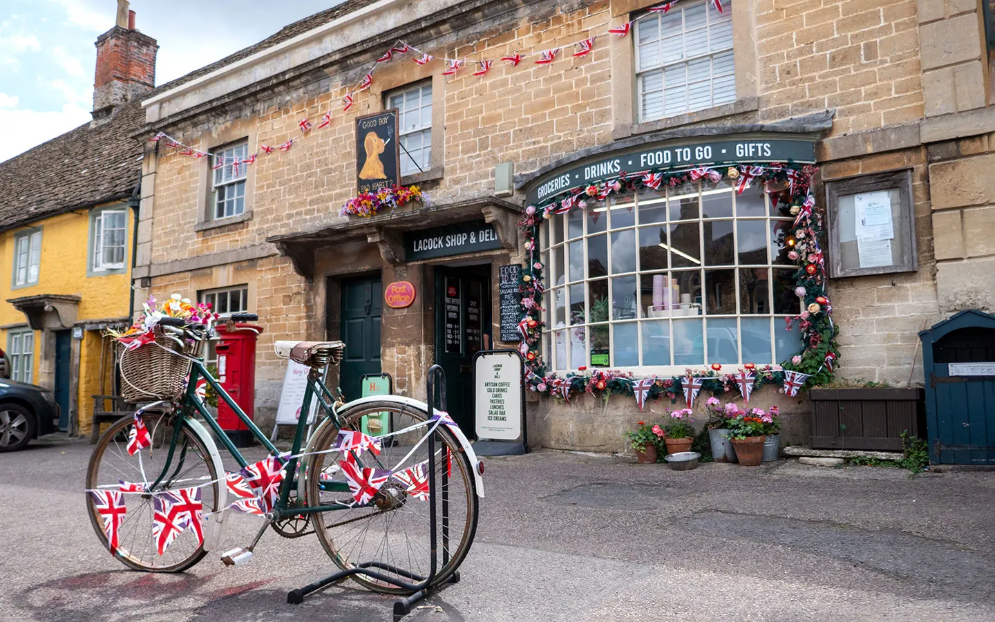 Lacock Village Shop & Del