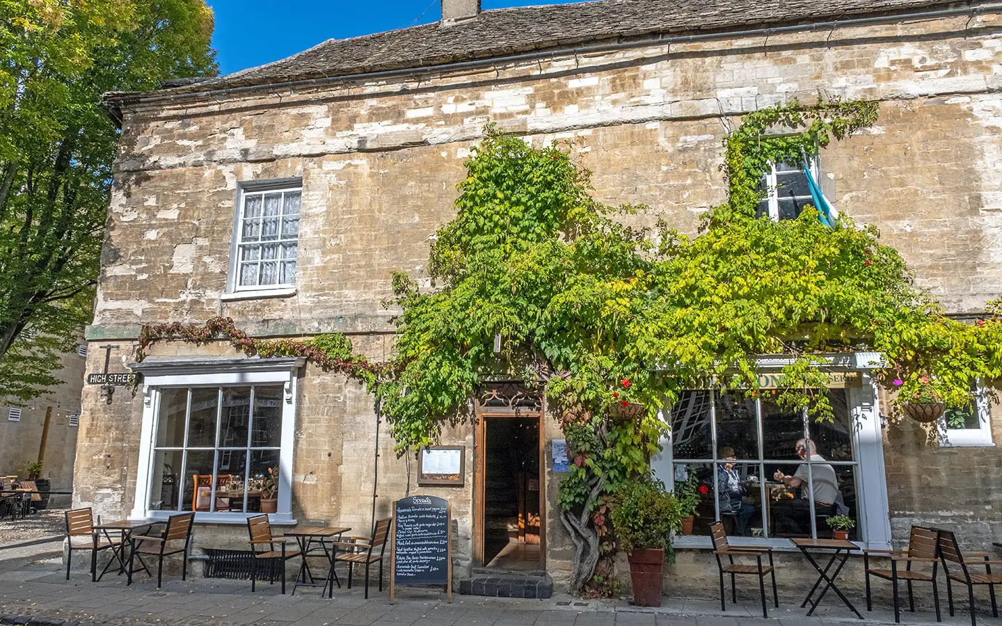 Brothertons Brasserie Italian restaurant in Woodstock