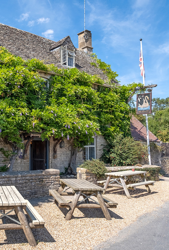 The Swan Inn in Swinbrook