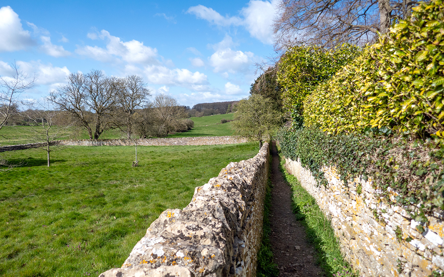 The footpath from Swinbrook to Widford