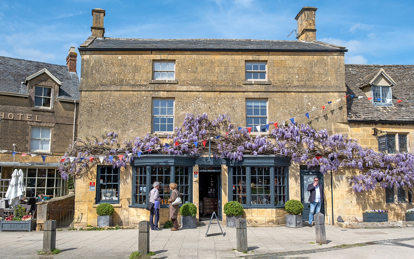 Wisteria in Broadway in spring