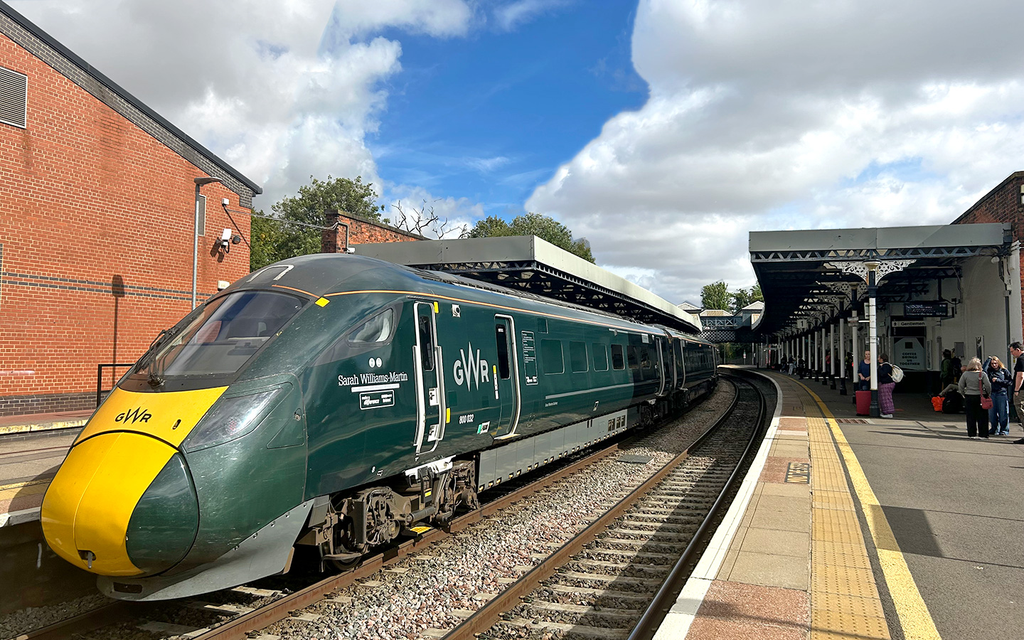 GWR train at Cheltenham train station